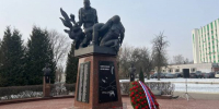 В Брянске почтили память героев-десантников 6-й роты - Газета Авангард